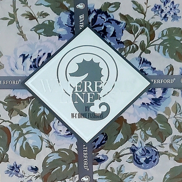 60" x 84" Oblong "Jaden" Blue Floral Tablecloth by Waterford Linens - Picture 8 of 9